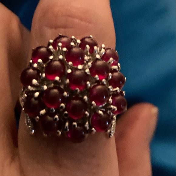 924 sterling oval Silver 4.5 cwt Cabochon Rhodolite size 8.5 - Picture 4 of 7